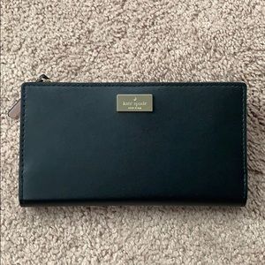 Kate Spade wallet *Like New*